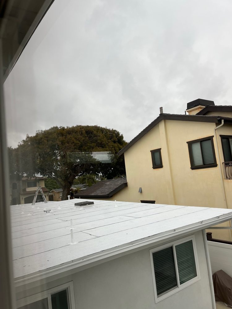 Slide of All United Roofing