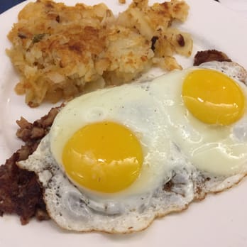Skylight Diner - Corn beef hash, eggs sunny side up, hash browns - all cooked to perfection - American Near Me - New York, New York