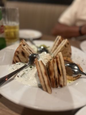 Yanni's Bar & Grill by null