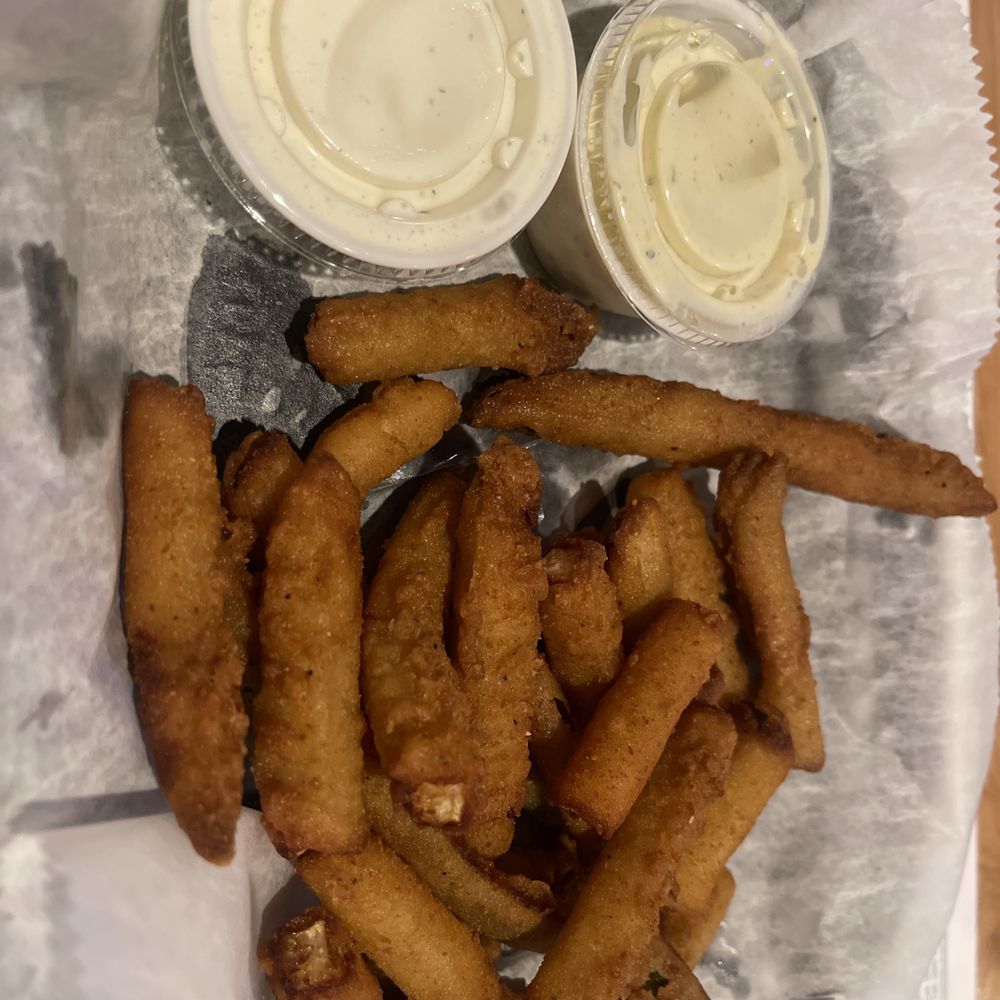 Fried pickles with spicy ranch Fried pickles with spicy ranch