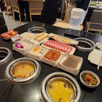 Haidilao Hotpot - Chinese Near Me - Arcadia, California Haidilao Hotpot - Chinese Near Me - Arcadia, California