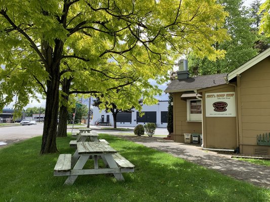 Georgetown Zeitgeist by null