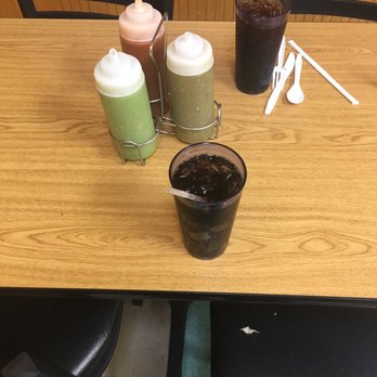 Veracruz Restaurant - Salsa and beverage - Mexican Near Me - Bloomington, Illinois