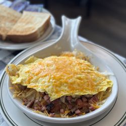 Breakfast Palace - Meat Lover Skillet