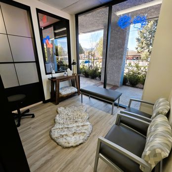 Pets First Veterinary Hospital - Veterinarians Near Me - Thousand Oaks, California Pets First Veterinary Hospital - Veterinarians Near Me - Thousand Oaks, California