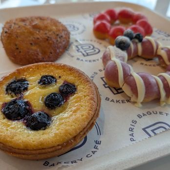 Paris Baguette - Curry croquette Blueberry lemon tart Lemon blueberry mochi donut Strawberry mochi donut - Bakeries Near Me - Plano, Texas Paris Baguette - Curry croquette Blueberry lemon tart Lemon blueberry mochi donut Strawberry mochi donut - Bakeries Near Me - Plano, Texas