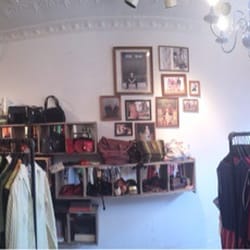 Highway Robbery Vintage - As I said it is a smaller store but that in no way limited my experience here.