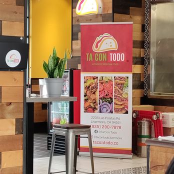 Ta Con Todo - Inside of restaurant - Mexican Near Me - Livermore, California Ta Con Todo - Inside of restaurant - Mexican Near Me - Livermore, California