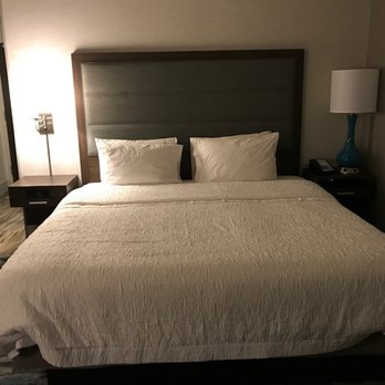 Hampton Inn & Suites Olympia Lacey - King size bed - Hotels Near Me - Olympia, Washington Hampton Inn & Suites Olympia Lacey - King size bed - Hotels Near Me - Olympia, Washington