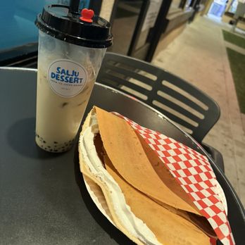 Salju Dessert - Jasmine Milk Tea Crepe - Desserts Near Me - Alhambra, California Salju Dessert - Jasmine Milk Tea Crepe - Desserts Near Me - Alhambra, California