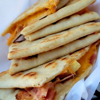 Cru Wine Bar - Bacon egg and cheese Flatbread - Wine Bars Near Me - Beaufort, North Carolina
