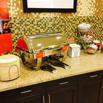 Hampton Inn Dover - Hotels Near Me - Dover, New Hampshire