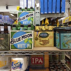 Alba's Grocery