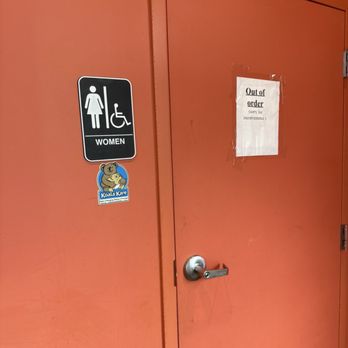 Tropical Smoothie Cafe - Note seems old on door - Juice Bars & Smoothies Near Me - Charlotte, North Carolina Tropical Smoothie Cafe - Note seems old on door - Juice Bars & Smoothies Near Me - Charlotte, North Carolina