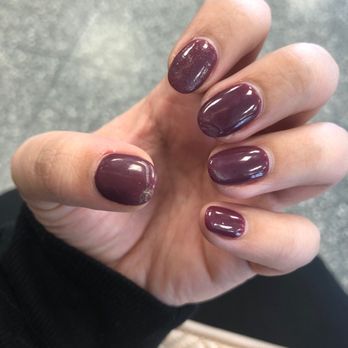 Eden Nails - Cracked nails in less than a week - Nail Salons Near Me - Park Ridge, New Jersey