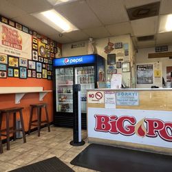 Big Pop's BBQ and Grill - The inside
