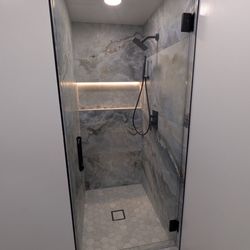Mobile shower doors - Bathroom shower door