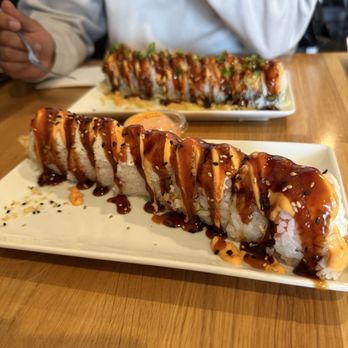 Koji's Bento 2 Go - Snow White roll & Spicy Crunch roll - Japanese Near Me - Kingsburg, California Koji's Bento 2 Go - Snow White roll & Spicy Crunch roll - Japanese Near Me - Kingsburg, California