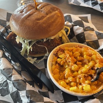 Beaky’s Hot Chicken - Elotes & Nashville OG - Chicken Shop Near Me - Baytown, Texas