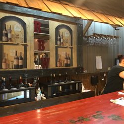 Red Barn Winery & Vineyards