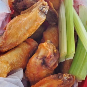 Beachcomber Restaurant - Wings - Seafood Near Me - Saint Augustine, Florida