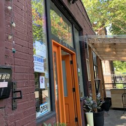 Central Cafe And Juice Bar - Entrance