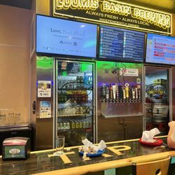 Beach Hut Deli - Bar area