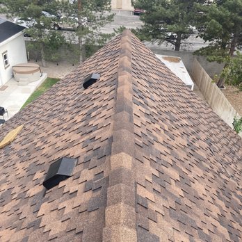 Shaw Roofing - Nice looking high profile Certainteed Mountain Ridge shingles along some asphalt presidential shake shingles. - Roofing Near Me - Salt Lake City, Utah Shaw Roofing - Nice looking high profile Certainteed Mountain Ridge shingles along some asphalt presidential shake shingles. - Roofing Near Me - Salt Lake City, Utah