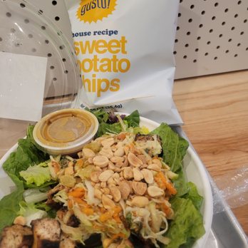 gusto! West Midtown - Curry apple peanut salad - Fast Food Near Me - Atlanta, Georgia gusto! West Midtown - Curry apple peanut salad - Fast Food Near Me - Atlanta, Georgia