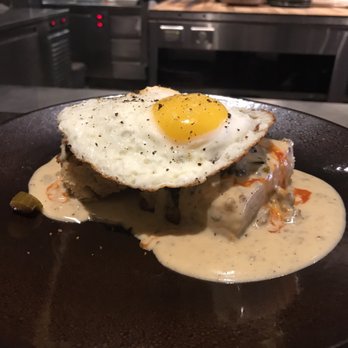 Roister - Biscuits and gravy - New American Near Me - Chicago, Illinois