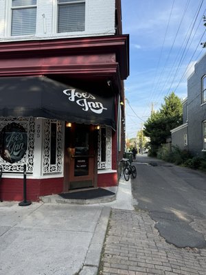 Joe's Inn the Fan by null