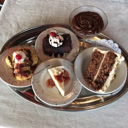 Hardwood Grill - Great desserts great food