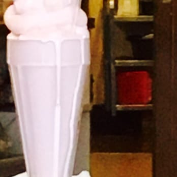 Pie 'n Burger - Impressive shake. - Burgers Near Me - Pasadena, California Pie 'n Burger - Impressive shake. - Burgers Near Me - Pasadena, California