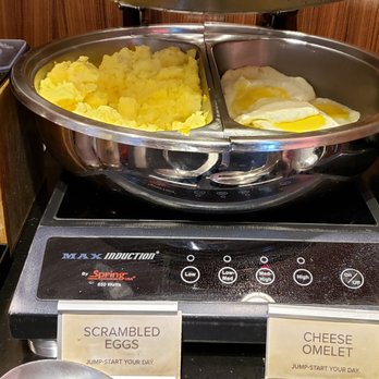 Fairfield by Marriott Inn & Suites Alexandria - Cheese Omelet or Fried Egg, that is the question. - Hotels Near Me - Alexandria, Louisiana