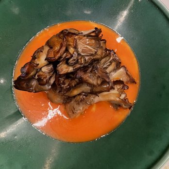Senia - Maitake - Cocktail Bars Near Me - Honolulu, Hawaii