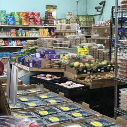 Rahway Farm - Bulk nuts, teas, fresh breads, international cookies, and other interesting condiments