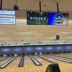 Arapahoe Bowling Center - bowling lanes