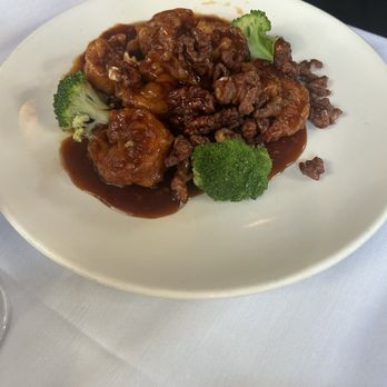 CinCin Restaurant - 506. Shrimp with Honey Walnuts - Chinese Near Me - Philadelphia, Pennsylvania