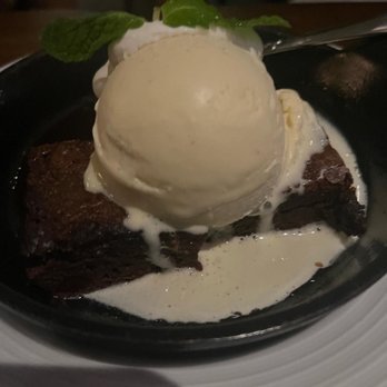 Pinstripes - Brownie - Bowling Near Me - San Mateo, California