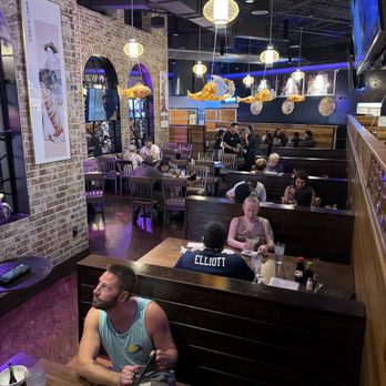 Umiya Sushi - Dining area - Sushi Bars Near Me - San Antonio, Texas Umiya Sushi - Dining area - Sushi Bars Near Me - San Antonio, Texas