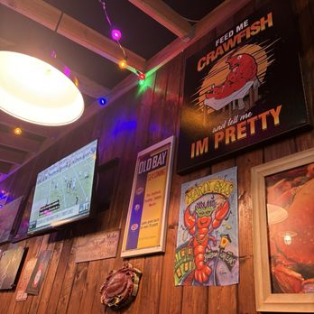 The Boiling Crab - Ambiance- decoration - Seafood Near Me - Alhambra, California