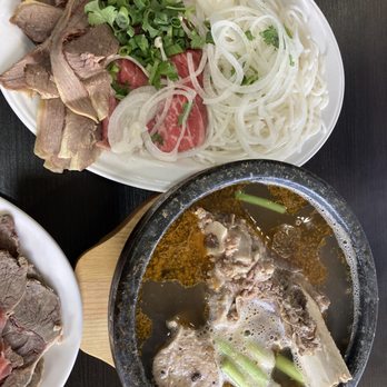 Sizzling Saigon - Vietnamese Near Me - Santee, California