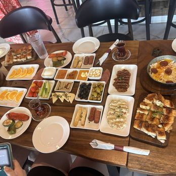 TashTea Restaurant Cafe - Family Size TashTea for 4 - Breakfast & Brunch Near Me - Antioch, Tennessee TashTea Restaurant Cafe - Family Size TashTea for 4 - Breakfast & Brunch Near Me - Antioch, Tennessee