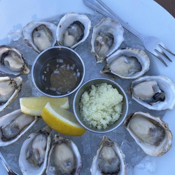 Peerless Restaurant & Bar - Oysters - New American Near Me - Ashland, Oregon