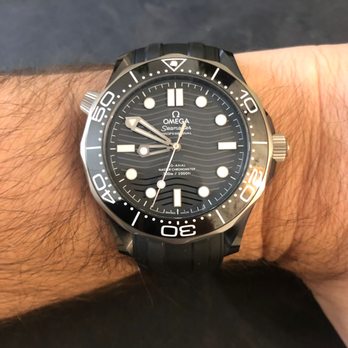 Alexander Jewelers - Omega Seamaster Diver 300M black ceramic on rubber strap - Jewelry Near Me - Rancho Cucamonga, California Alexander Jewelers - Omega Seamaster Diver 300M black ceramic on rubber strap - Jewelry Near Me - Rancho Cucamonga, California