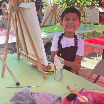 Priscilla Paints - Art Classes Near Me