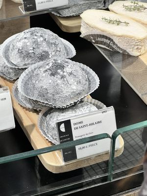 Fromagerie Laurent Dubois by null