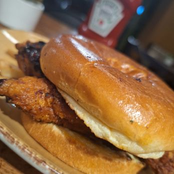 Urban Plates - Nashville chicken sandwich - Salad Near Me - Irvine, California Urban Plates - Nashville chicken sandwich - Salad Near Me - Irvine, California