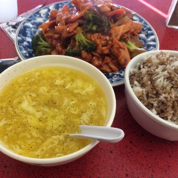 Mulan Chinese Restaurant - Spicy garlic chicken, white rice and egg drop soup. - Chinese Near Me - Sandy, Utah Mulan Chinese Restaurant - Spicy garlic chicken, white rice and egg drop soup. - Chinese Near Me - Sandy, Utah