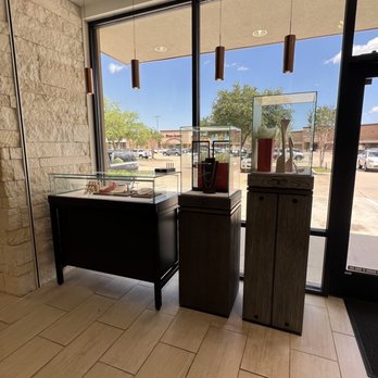 James Avery Craftsman - By the front entrance - Jewelry Near Me - Webster, Texas James Avery Craftsman - By the front entrance - Jewelry Near Me - Webster, Texas